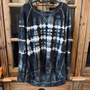Black & white Tie-dye comfy shirt